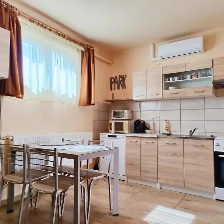 Appartamento Park Apartman *