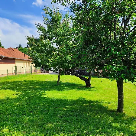 Park Apartman Appartamento Hévíz